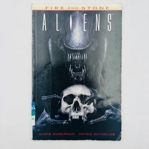 Aliens: Fire and Stone (Dark Horse Comics maggio 2015) seconda parte 1° edizione - Foto 1 di 9