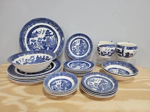 Vajilla de porcelana de sauce azul Johnson Brothers England (sello antiguo) 27 piezas - Imagen 1 de 9