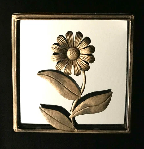 Bronze Flower With Mirror Background Picture Wall Decor 10 x 10" Cover
