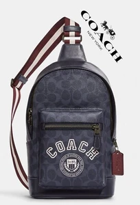Coach West Pack tela firmata con motivo a varsity CB913 - Foto 1 di 4