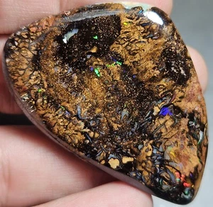 Muestra lapidaria de 93,85 quilates matriz multicolor Koroit ópalo roca pulido - Imagen 1 de 15