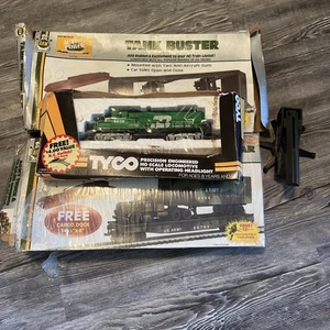 TYCO HO SCALE ELECTRIC TRAIN ENGINE BURLINGTON NORTHERN 5628 + Others - Picture 1 of 8