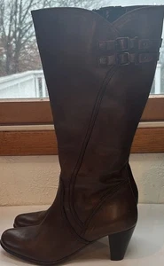 Clarks Damen Weite Wade Kniehoch Seitenreißverschluss Leder Stiefel Braun Größe 8,5 NEU - Bild 1 von 10