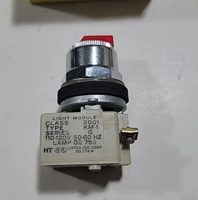 Square-D 9001K44J1R, 3 Position Selector Switch Illuminated Maintain, 110-120VAC - Image 1 of 4