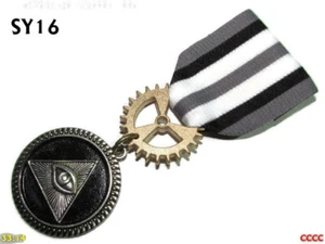 Steampunk Medal pin brooch Illuminati Eye of Providence triangle pyramid #SY16 - Picture 1 of 5