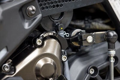 Soporte de eje de cambio de marchas Racetorx Yamaha XSR700 2016-2023 (NEGRO) Foto 1 de 4