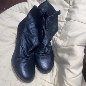Indigo By Clarks 6.5M Ankle Booties 85971 Black Leather - Picture 1 of 5