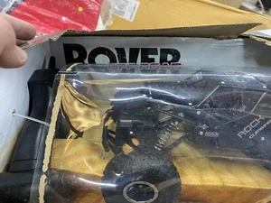 Rover Off Road Rock Climbing Car Remote Control Alloy Distressed Box - Picture 1 of 6