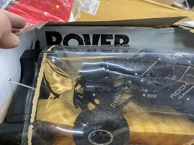 Rover Off Road Rock Climbing Car Remote Control Alloy Distressed Box - Image 1 of 4