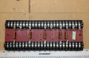 Industrial Terminal Block Assembly w/ Resistors PN: M18-31-5066 - Picture 1 of 5