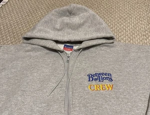 Vintage Between The Lions Embroidered Full Zip Sweatshirt Hoodie Staff Crew Only - Picture 1 of 5