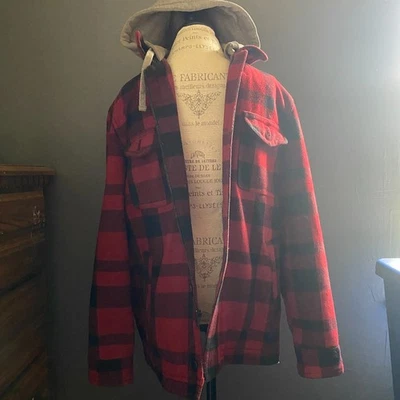 American Eagle Outfitters Black and Red Checkered Flannel Jacket sz M - Image 1 of 4