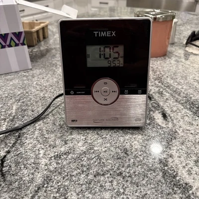 Timex Reloj Estéreo Radio CD Sonidos Naturales T612S Plateado Probado Y Funciona #08 Foto 1 de 4