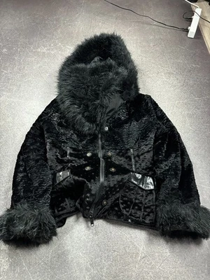 Vintage 90s-2000s JAPANESE JUNYA WATANABE STYLE  FAUX FUR  JACKET WOMENS CARTI - Image 1 of 4