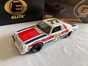 Action #77 Dale Earnhardt Hy-Gain 1976 Chevy Malibu Elite #C247602019-2 1/24 - Picture 1 of 5