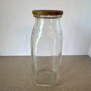 VTG Half Pint Universal Cincinnati Glass Milk Bottle Mechanicsburg Dairy Lid BC - Picture 1 of 5
