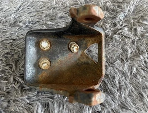 Camaro Z28 Firebird TA 1993-1997 Driver LH soporte de montaje del marco del motor OEM 3C6 - Imagen 1 de 6