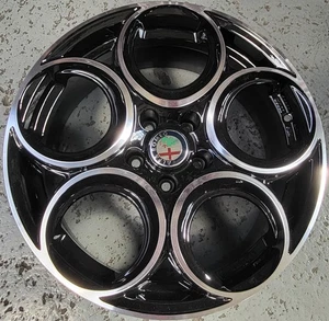 CERCHI IN LEGA 18 x ALFA ROMEO GIULIA GIULIETTA STELVIO TONALE NERI e DIAMANTATI - Bild 1 von 1