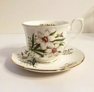 Royal Winchester March Tasse und Untertasse Made in England Bone China Floral  - Bild 1 von 6