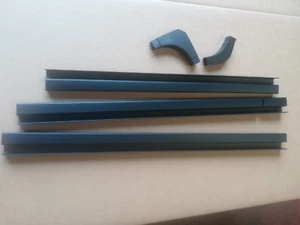 KIT DE RELLENOS DE CANAL DE VENTANA PARA PASAJEROS DELANTEROS LAND ROVER DEFENDER 90/110/130 - Imagen 1 de 3