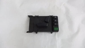 Front Seat Switch LH 163 820 22 10 Mercedes ML320 ML350 ML500 01-05 - Picture 1 of 8