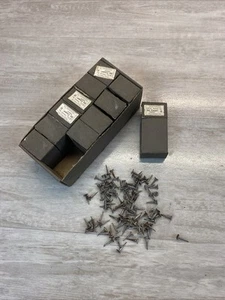 VINTAGE WILLIAM ? PENN TACK CO. In Box CARPET TACKS of Size 8 Advertising - Picture 1 of 4
