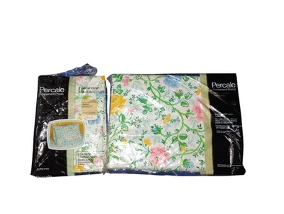NEW  JC Penney Juliet one flat sheet & 2 Pillowcases Set Bright Floral Vintage  - Image 1 of 4
