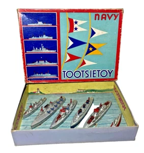 Tootsie toy Set 5700 Fleet Set Ships Early 1940’s Complete w/ Box - Picture 1 of 24