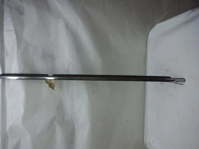 Toyota Camry M/T 2002 moldura de ventana exterior OEM 2003 2004 2005 Foto 1 de 4