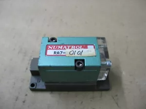 NUOVA VALVOLA RELÈ PILOTA ASCO NUMATICS NUMATROL RA7-0101 5/2 P9215B - Foto 1 di 3