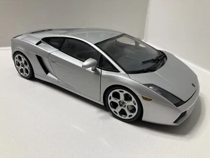 AutoArt 1:18 Diecast Metallic Silver Lamborghini Gallardo (Damaged) - Picture 1 of 18