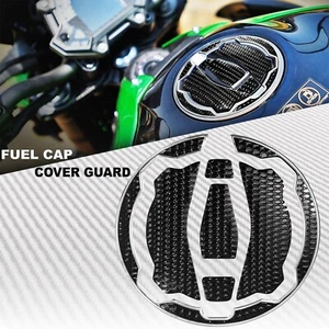 CUBIERTA PROTECTORA DE TAPA DE COMBUSTIBLE NEGRA Y CROMA PARA TANQUE DE GASOLINA NINJA 650/400/Z650/Z900 - Imagen 1 de 4