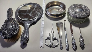 Collection Silver Plate Handled Nail File, Cuticle Tool, Shoe Horn, Vanity items - Picture 1 of 9