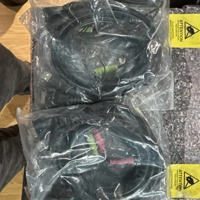 Lote de 2 nuevos cables conmutadores KVM de audio USB VGA de 10 pies Foto 1 de 4