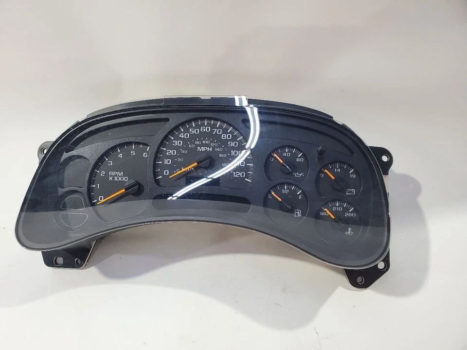 GMC Sierra 1500 2005 velocímetro OEM 15224141 Foto 1 de 4