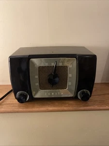Vintage Zenith H615ZY P Tube Radio Black Bakelite 1950’s Gold Trim Parts/Repair - Picture 1 of 14