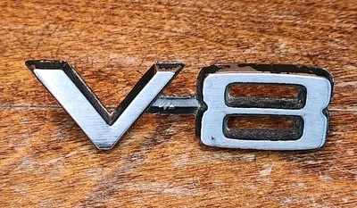 OE MoPar 1966-1970 V-8 emblema Dodge Dart Challenger Coronet Charger Plymouth Foto 1 de 4