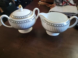 Wedgwood #21 Colonnade Black Sugar And Creamer Set Mint - Picture 1 of 7