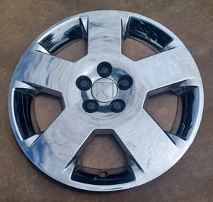 Saturn Aura hubcap, chrome, 2007-2010 part number 9595617 6025 02 - Picture 1 of 6