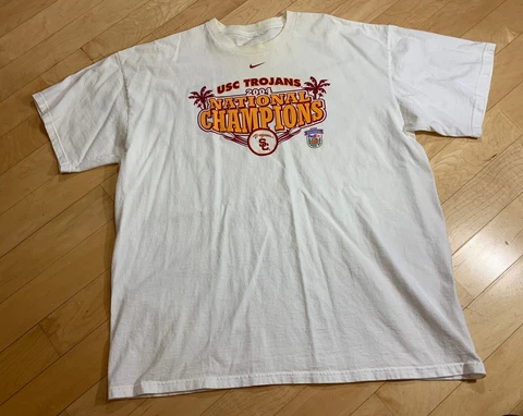 USC Trojans Football 2004 National Champion Nike Middle Swoosh T Shirt Mens 2XL Cover