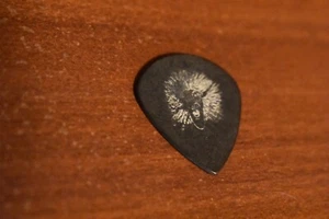 C C Deville Poison RARE teardrop guitar pick - Picture 1 of 2