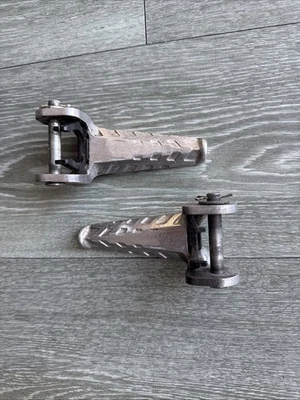 Honda Crf 250L, Crf250, 2013 - 2019 Pillion Pegs, подставка для ног пассажира 50642 - Изображение 1 из 4