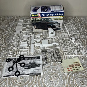 Revell '41 Chevy Pickup Truck 1:25 Modellbausatz Neu Open Box 85-7668 - Bild 1 von 13