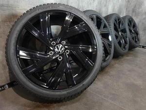 VW Golf 8 5H Variant Bergamo Alufelgen Winterreifen 225/40 R 18 5H0601025AE - Bild 1 von 11