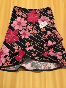 Julies Closet Girls Skirt M Medium Pink Black Floral - Picture 1 of 5