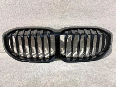 BMW 1 SERIES M SPORT F40 2019-ON FRONT BUMPER MAIN GRILL GENUINE  - Изображение 1 из 4