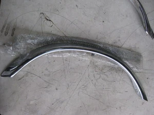 Mercedes-Benz W126 SEC SEL Left Side Front N/S/F Chrome Arch Mould  - Picture 1 of 3