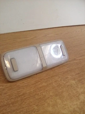 Luz domo Volvo VNL 82767250 Foto 1 de 4