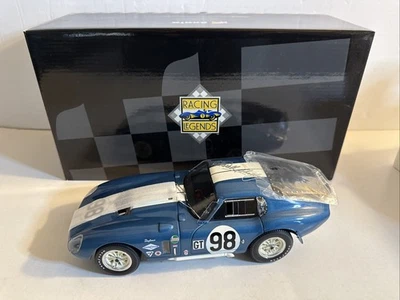 Exoto Racing Legends 1965 Cobra Daytona Coupe #98 Carroll Shelby assinado 1:18 - Imagem 1 de 4