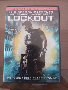 Lockout DVD Guy Pearce Maggie Grace Peter Stormare Vincent Regan 2012 - Bild 1 von 2